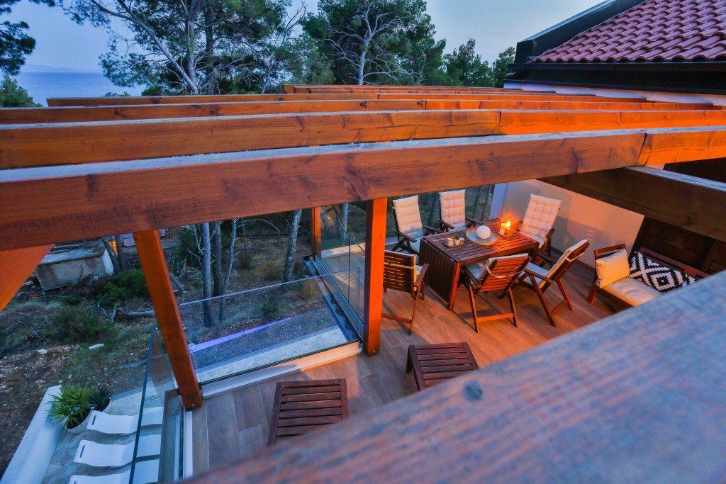 b728100a-c774-453d-b188-2d19283d1d10